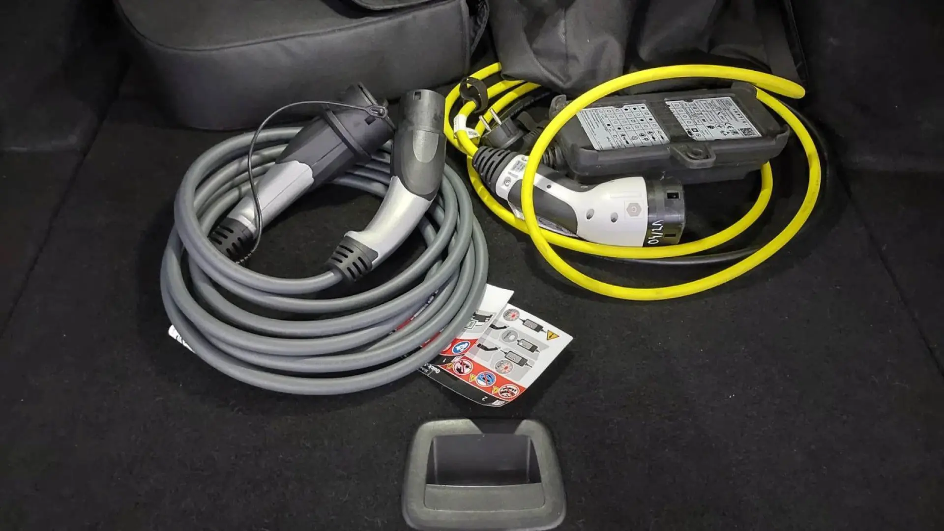 745Le xDrive M Sportpaket 3xTV B&W Pano 20 Laser