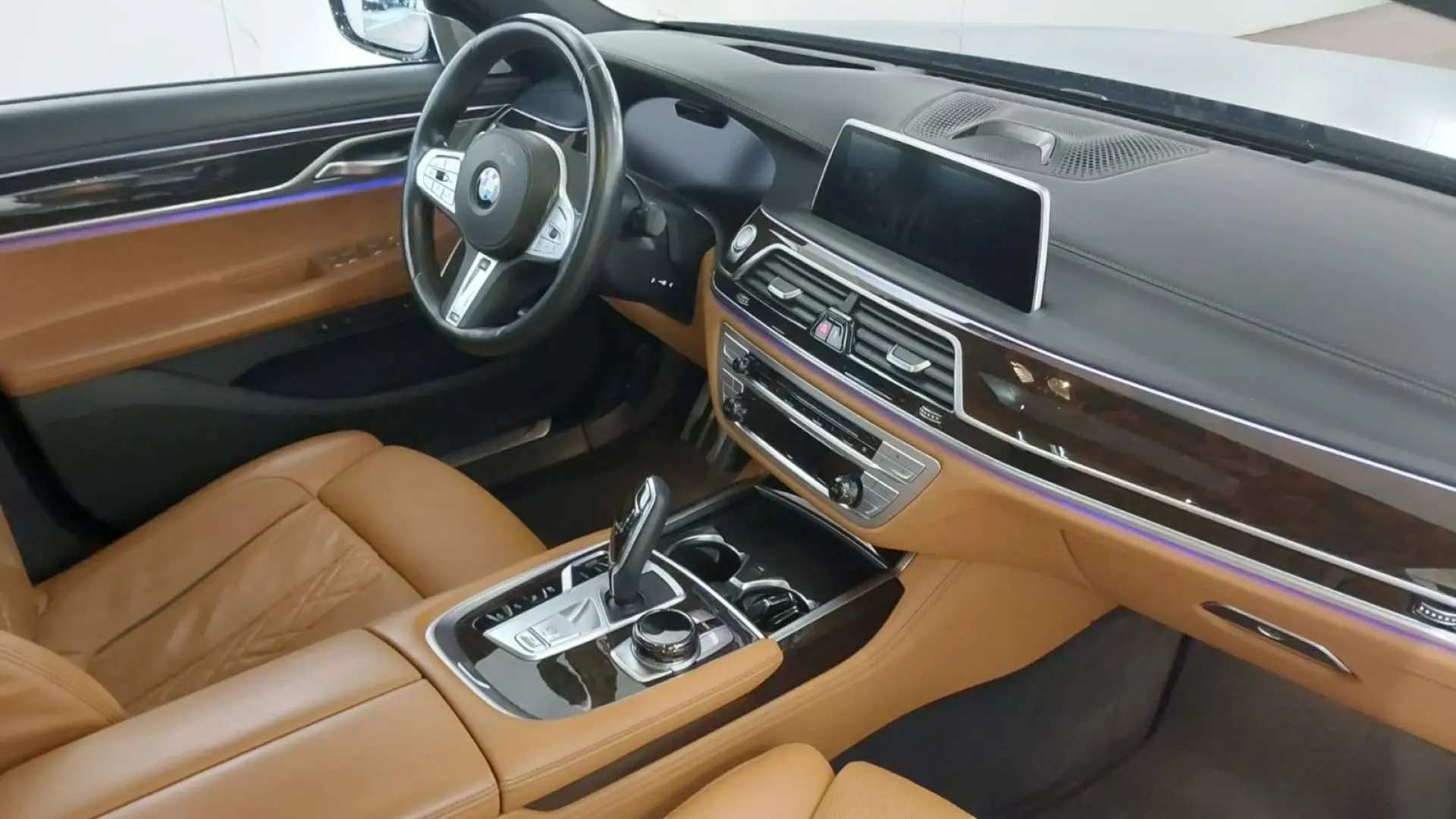 745Le xDrive M Sportpaket 3xTV B&W SkyPano Laser