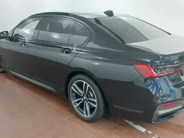 745Le xDrive M Sportpaket 3xTV B&W SkyPano Laser