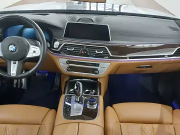 745Le xDrive M Sportpaket 3xTV B&W SkyPano Laser