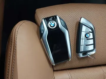 745Le xDrive M Sportpaket 3xTV B&W SkyPano Laser