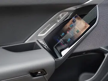 740d xDrive M Sport - Sky Lounge  B&W  Head Up