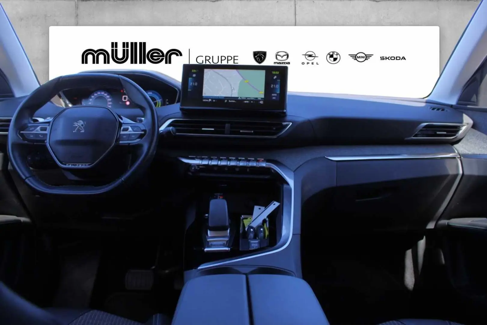 3008 Plug-in Hybrid 225 e-EAT8 Allure Pack