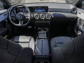 CLA 200 AMG Line Rückfahrkamera Ambiente LED