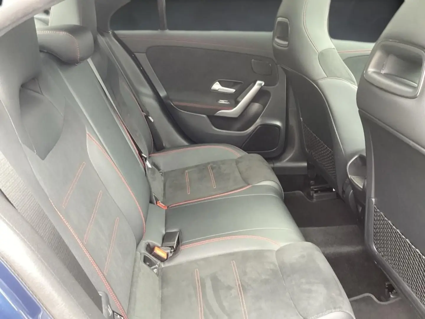 CLA 200 d 4M  AMG Night MBUX PANO Ambiente DISTR