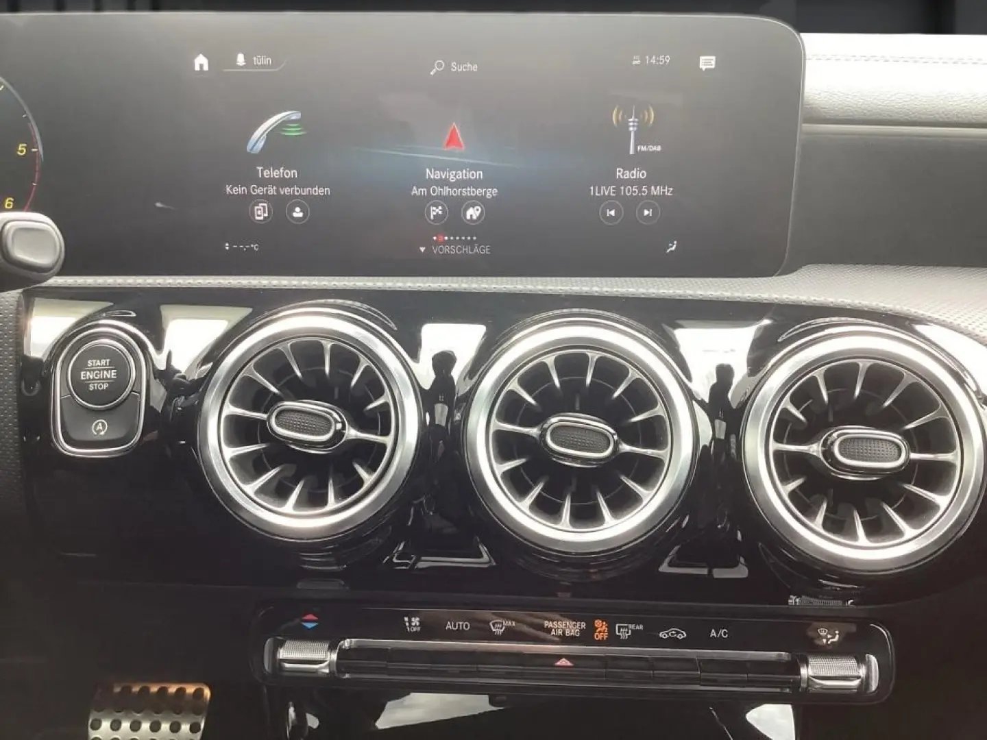 CLA 200 d 4M  AMG Night MBUX PANO Ambiente DISTR