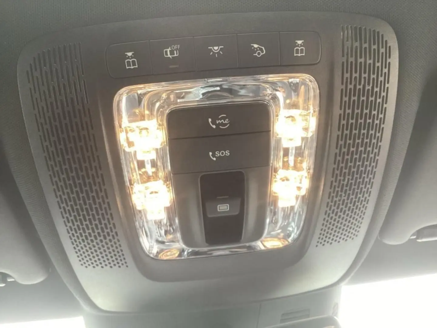 CLA 200 d 4M  AMG Night MBUX PANO Ambiente DISTR