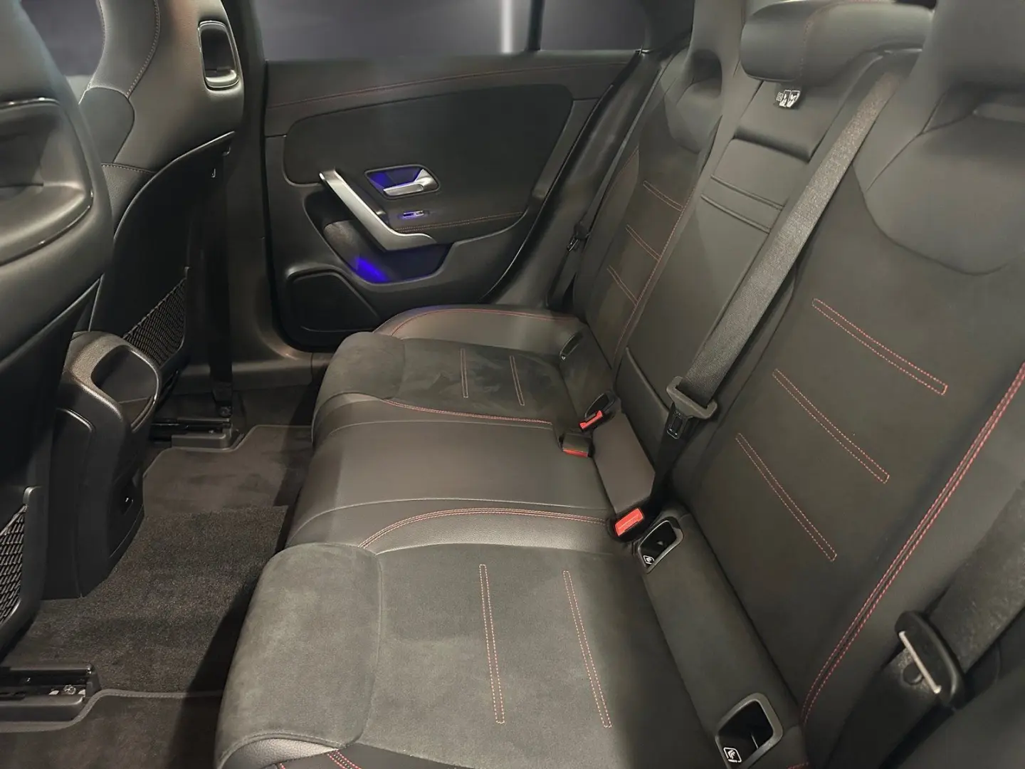 CLA 200 4M AMG-Line Totwinkel 360  MBUX-High LED