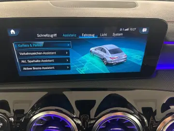 CLA 200 4M AMG-Line Totwinkel 360  MBUX-High LED