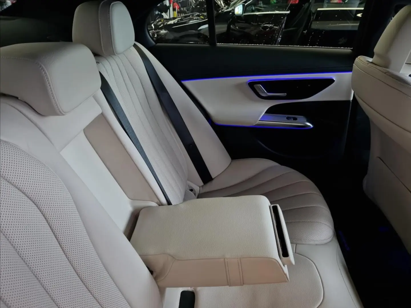 E 220 220d 4Matic AMG Line