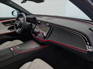 E 220 220d 4Matic AMG Line Night