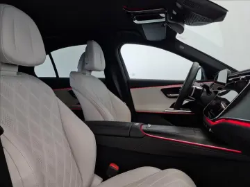 E 220 220d 4Matic AMG Line Night