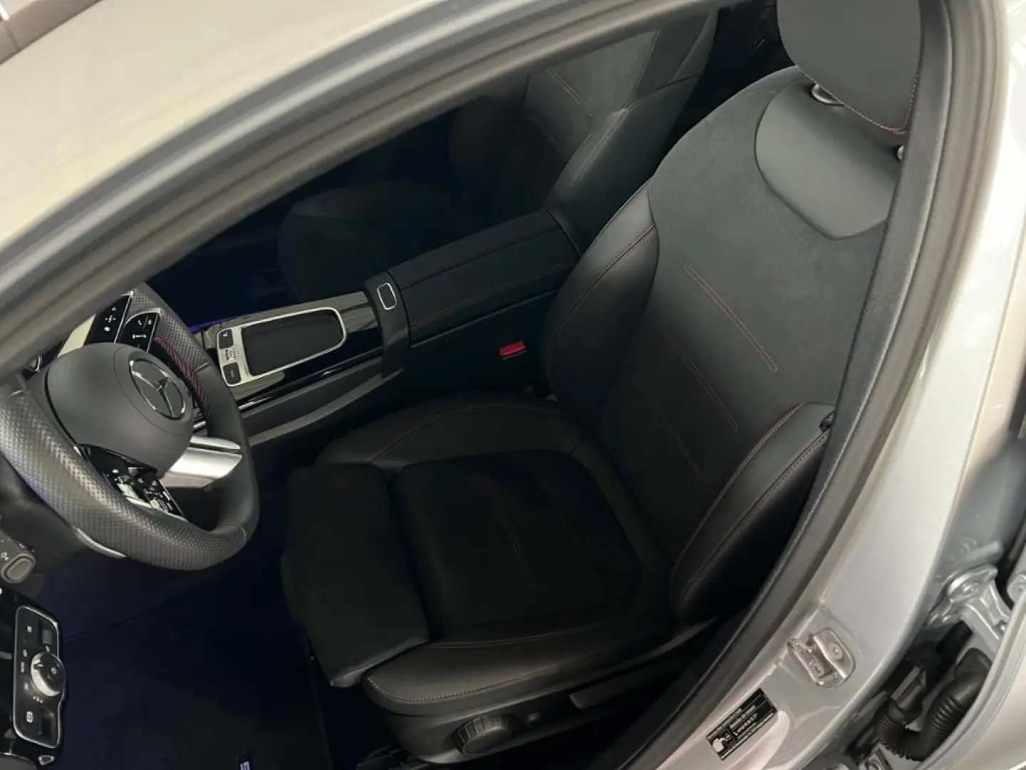 A 180 Limo AMG AdPlus KeyGO Ambiente MBUX Distro