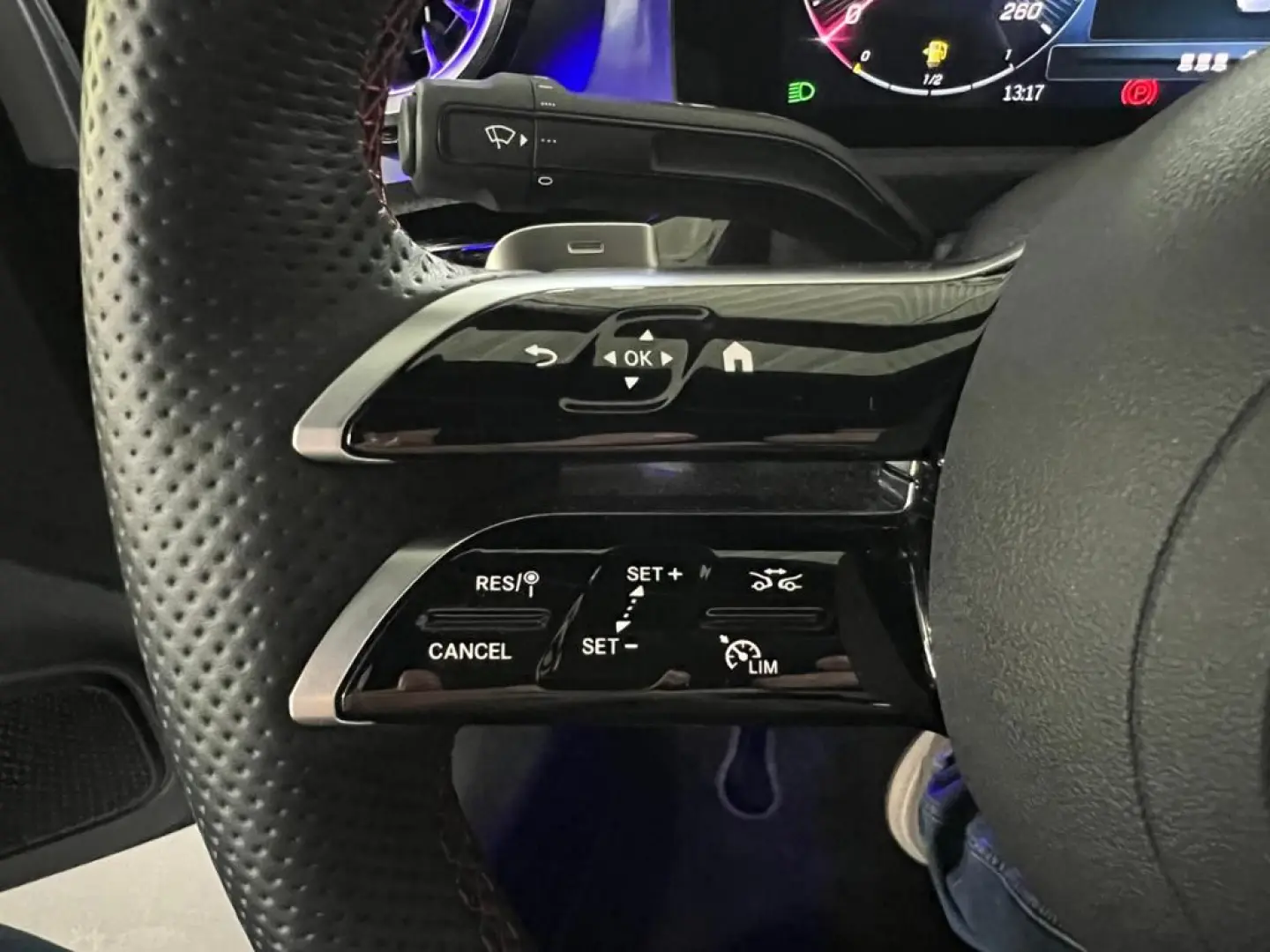 A 180 Limo AMG AdPlus KeyGO Ambiente MBUX Distro