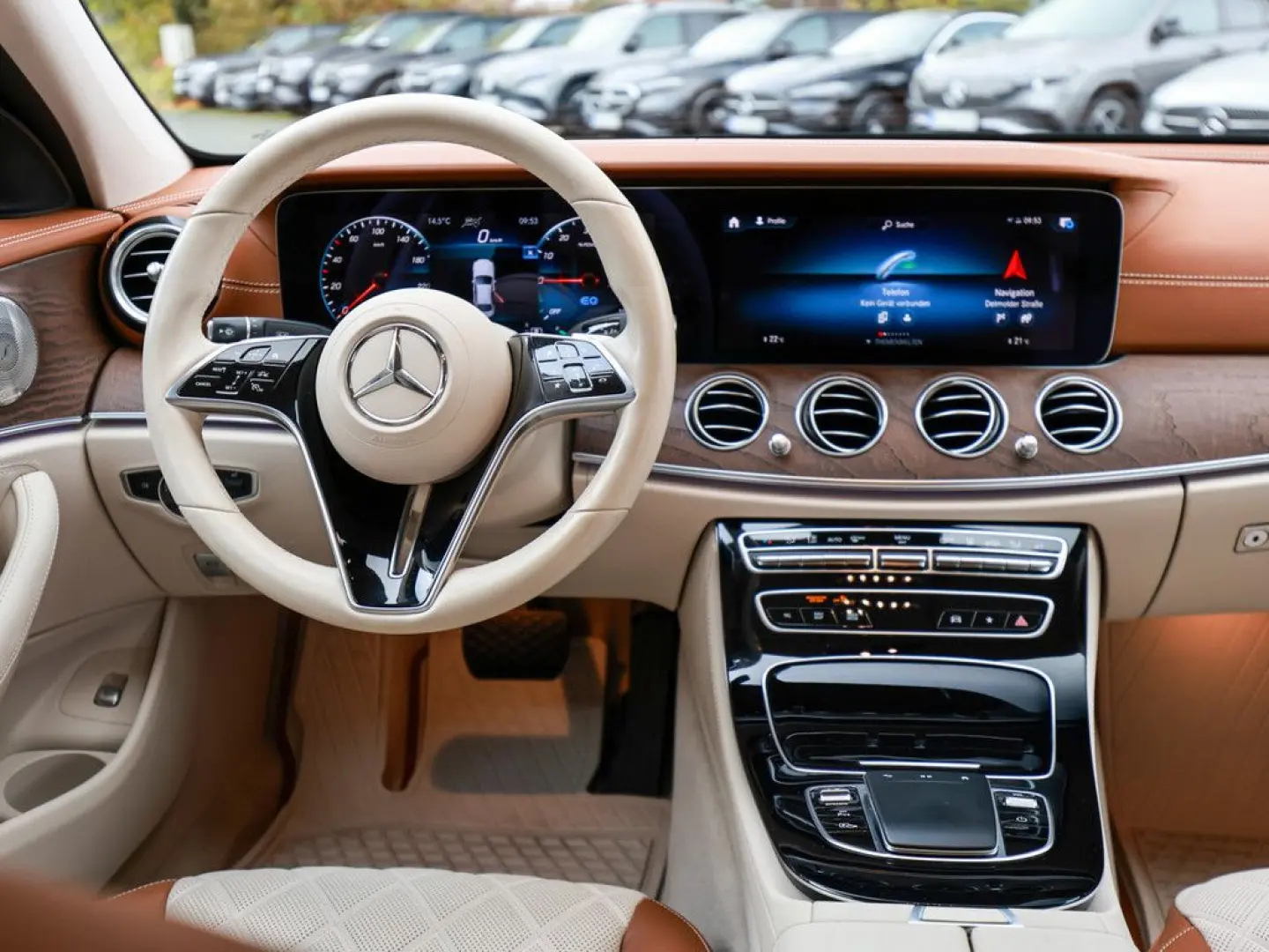 E 300 de Exclusive Distr. LED HUD Navi Kamera Ke