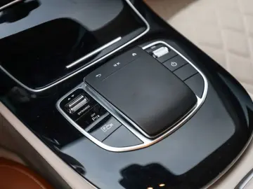 E 300 de Exclusive Distr. LED HUD Navi Kamera Ke