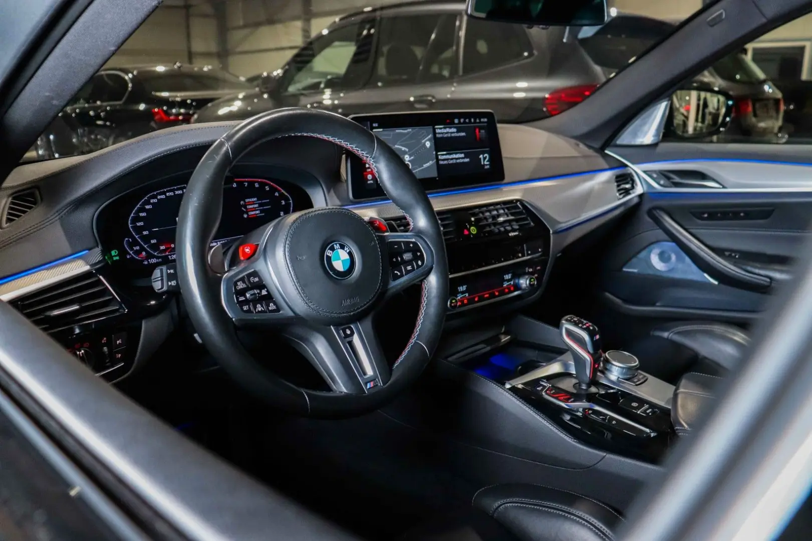 BMW M5 MSITZE CARBON B&W 360  LASER AHK MSPORTAGA