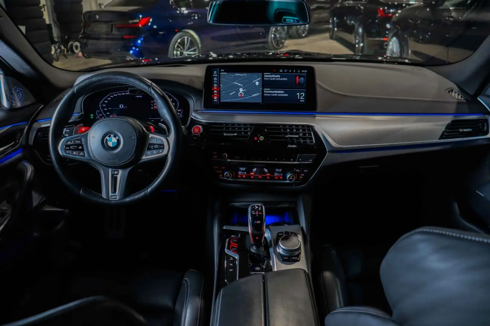 BMW M5 MSITZE CARBON B&W 360  LASER AHK MSPORTAGA