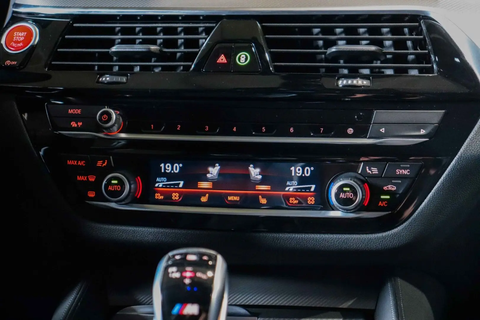 BMW M5 MSITZE CARBON B&W 360  LASER AHK MSPORTAGA