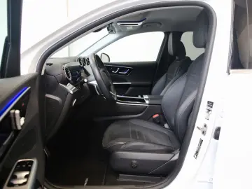 GLC 300 e 4M AMG MEMORY Totwinkel 360  19