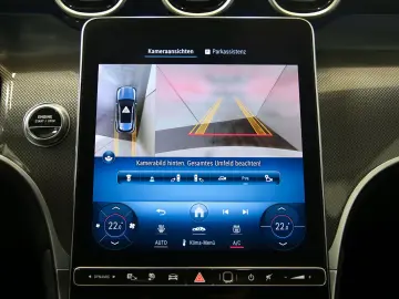 GLC 300 e 4M AMG MEMORY Totwinkel 360  19