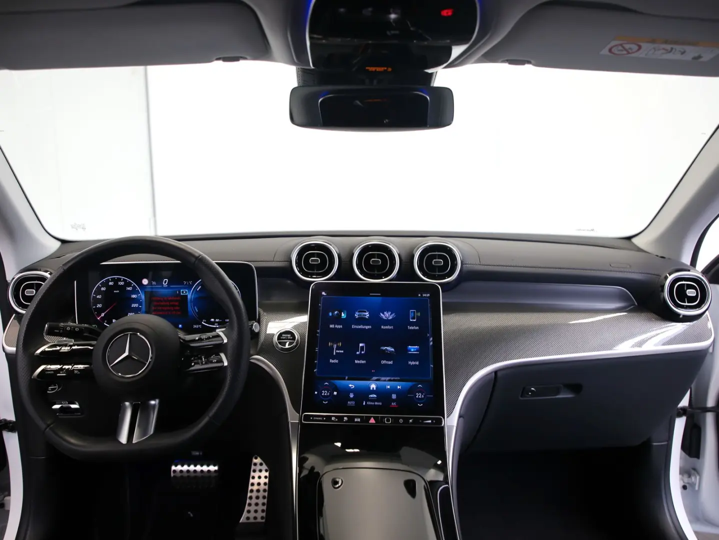 GLC 300 e 4M AMG MEMORY Totwinkel 360  19