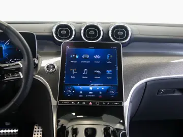 GLC 300 e 4M AMG MEMORY Totwinkel 360  19
