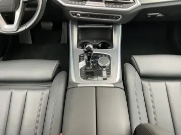X5 xDrive45e LiveCockpitProf Kamera Sportsitze
