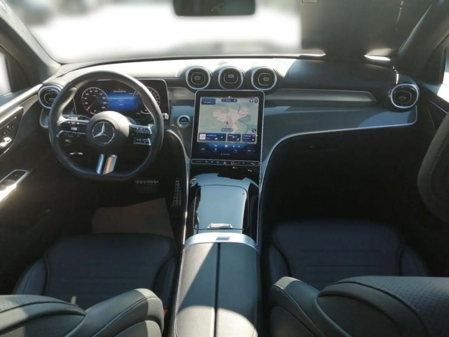 GLC 300 e 4M AMG AdvancedPlus Pano AHK TWA RfKam