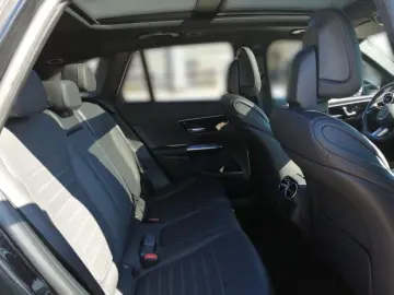 GLC 300 e 4M AMG AdvancedPlus Pano AHK TWA RfKam