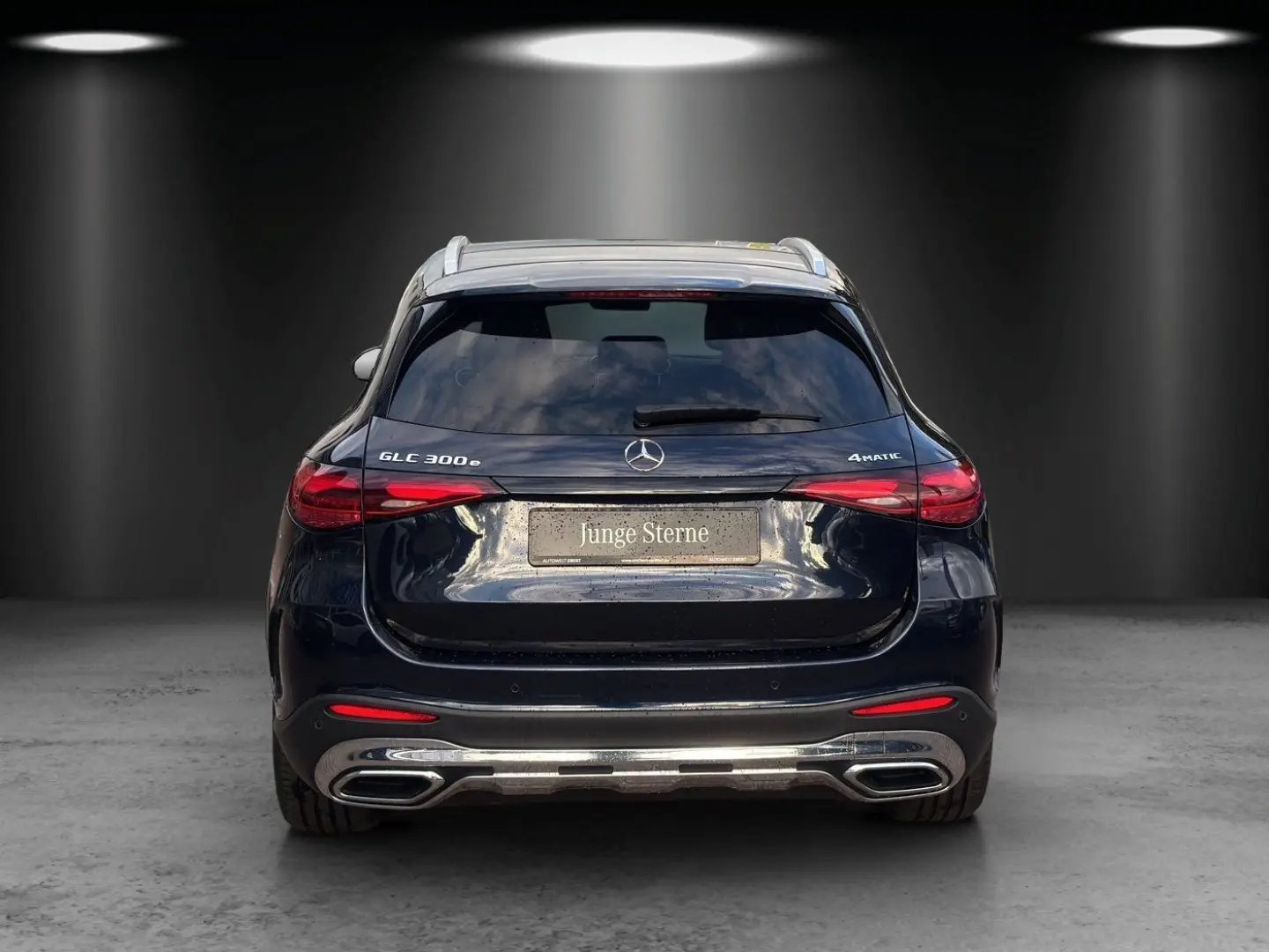 GLC 300 e 4M AMG Premium  DISTRO Pano Memo KeyGo