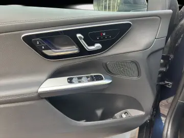 GLC 300 e 4M AMG Premium  DISTRO Pano Memo KeyGo