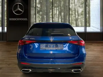 GLC 300 e 4M AMG-Line Night AHK DISTRON MBUX LED