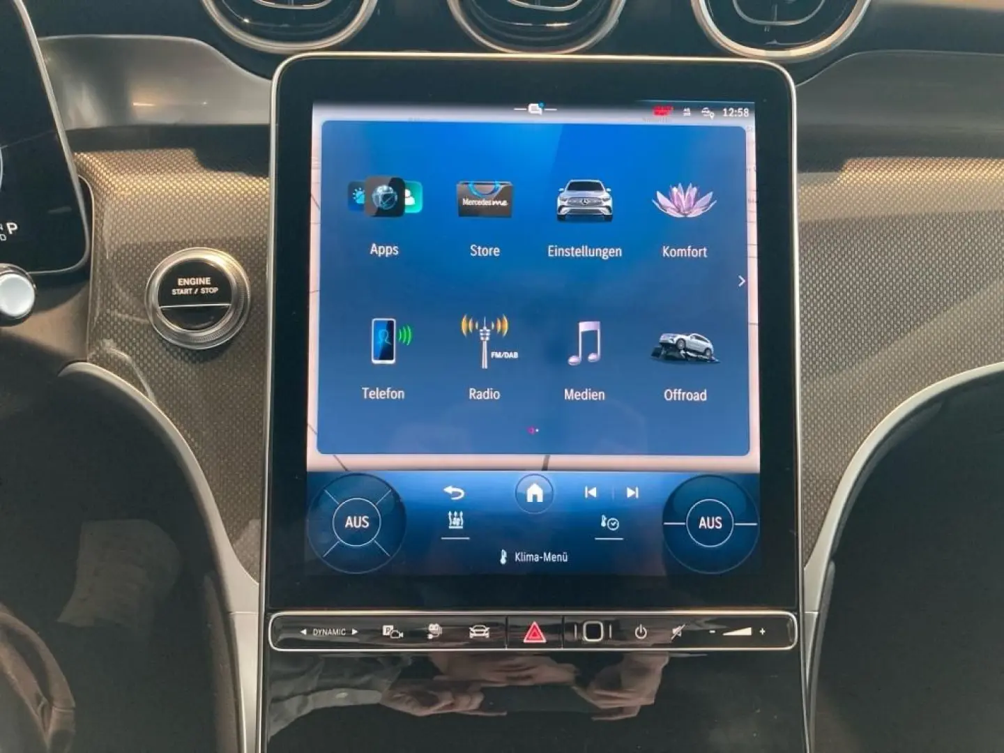 GLC 300 e 4M AMG-Line Night AHK DISTRON MBUX LED