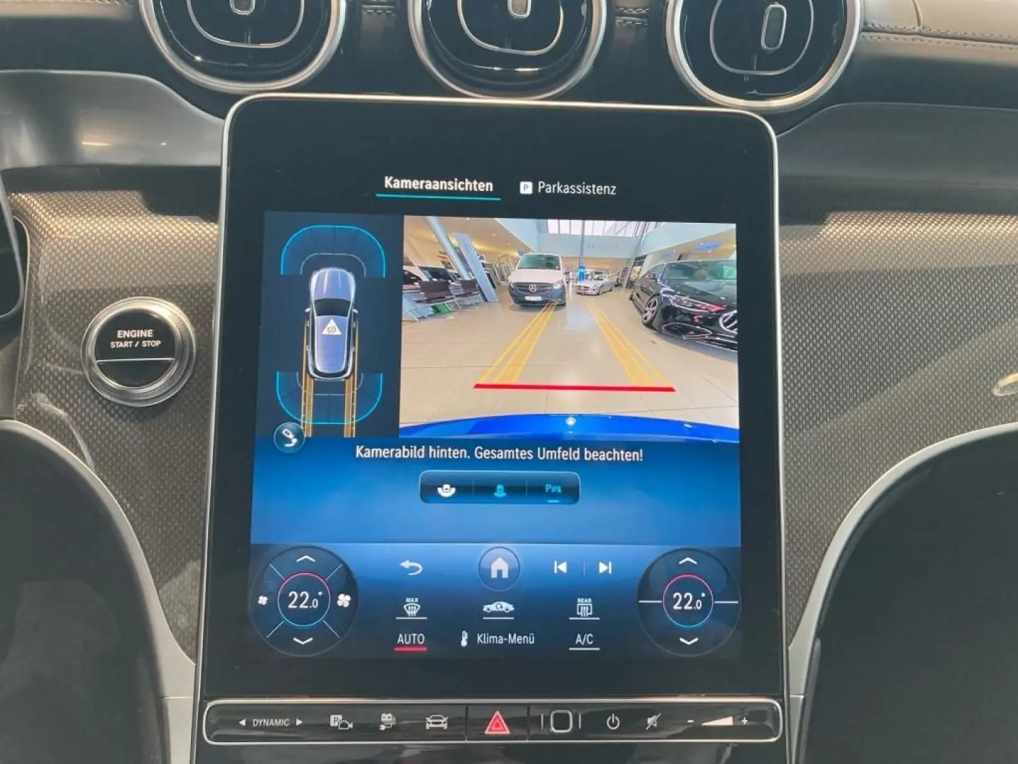 GLC 300 e 4M AMG-Line Night AHK DISTRON MBUX LED