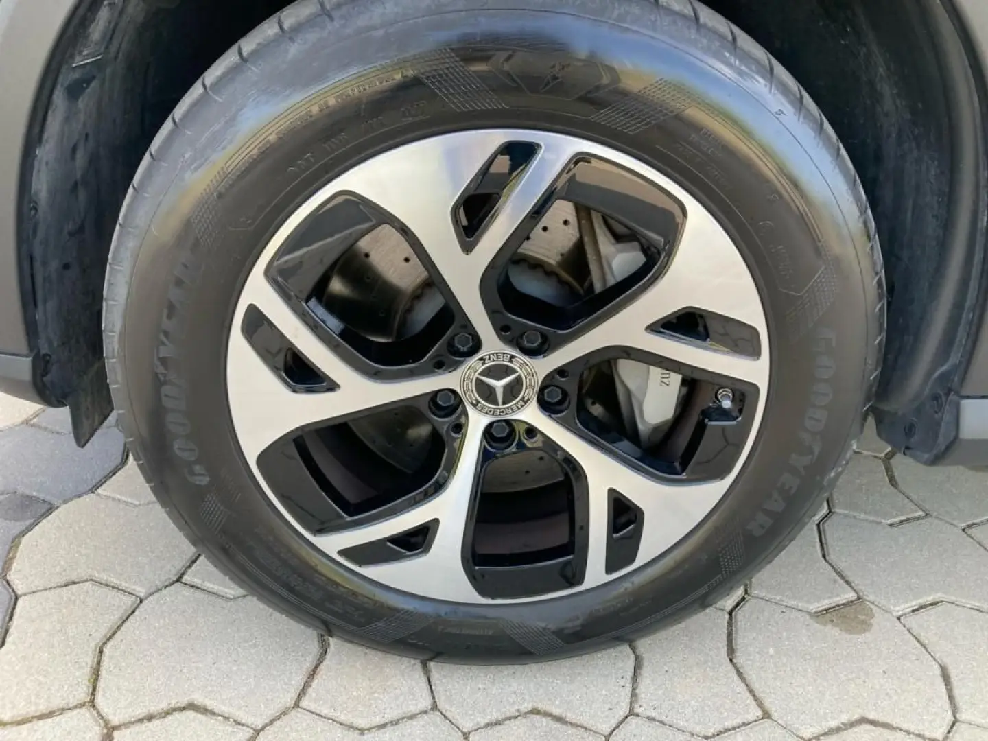 GLC 300 e 4M Avantgarde Energizing Digital AHK