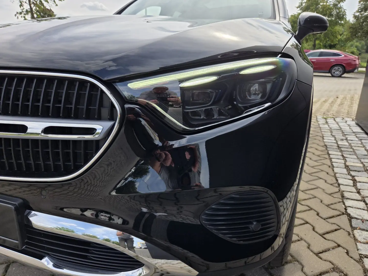 GLC 300 e AVANTGARDE-PREMIUM AHK PANO DISTRONIC