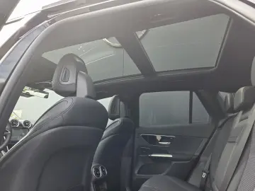 GLC 300 e AVANTGARDE-PREMIUM AHK PANO DISTRONIC
