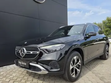 GLC 300 e AVANTGARDE-PREMIUM AHK PANO DISTRONIC