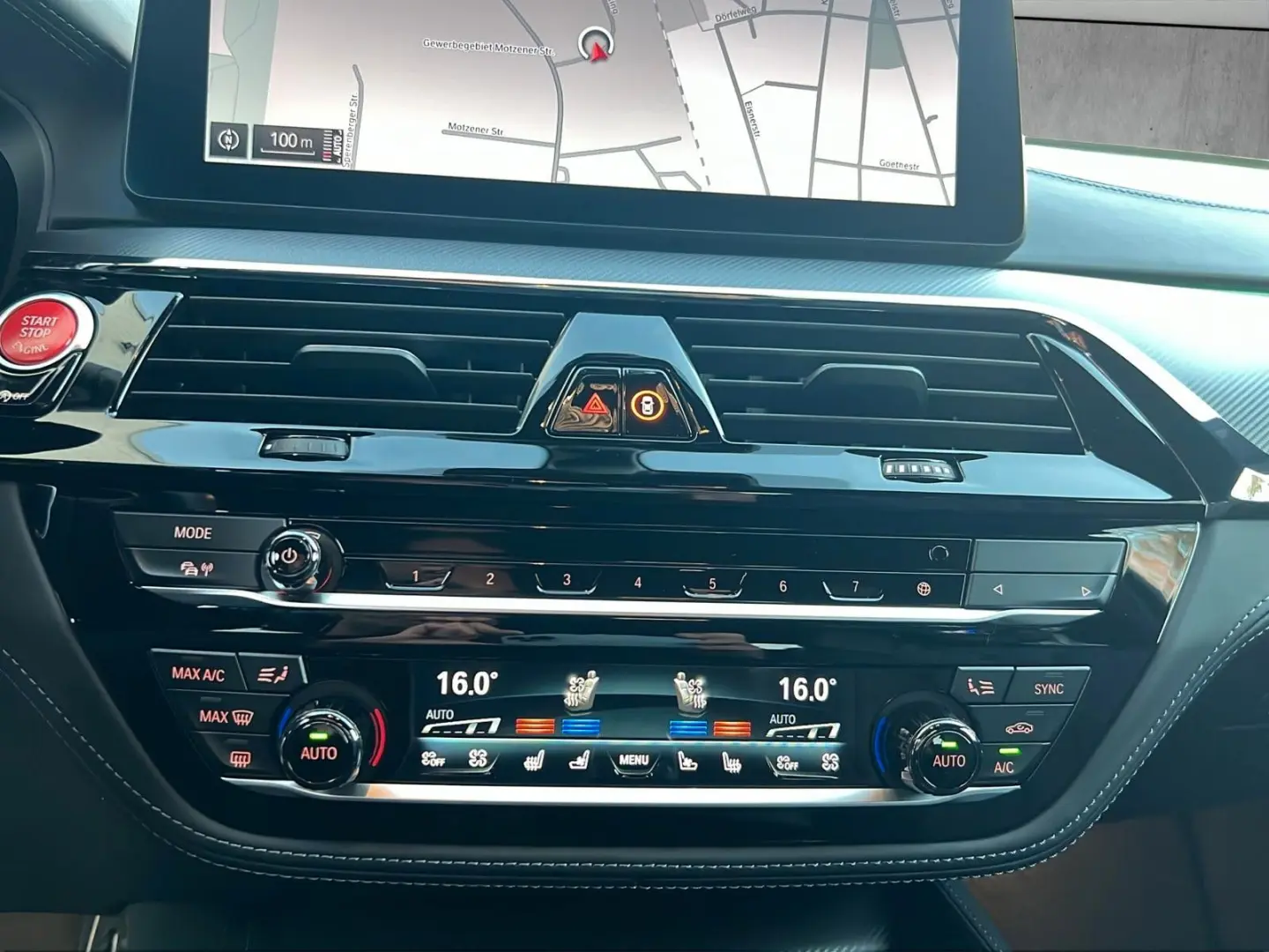 BMW M5 Competition CarbonD B&W ACC HUD Massage 360