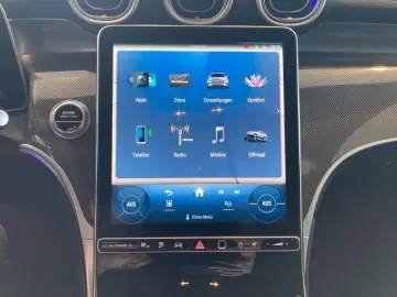 GLC 300 e 4M EDITION AMG-Line Night AHK DISTRON