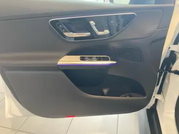 GLC 300 e 4M EDITION AMG-Line Night AHK DISTRON