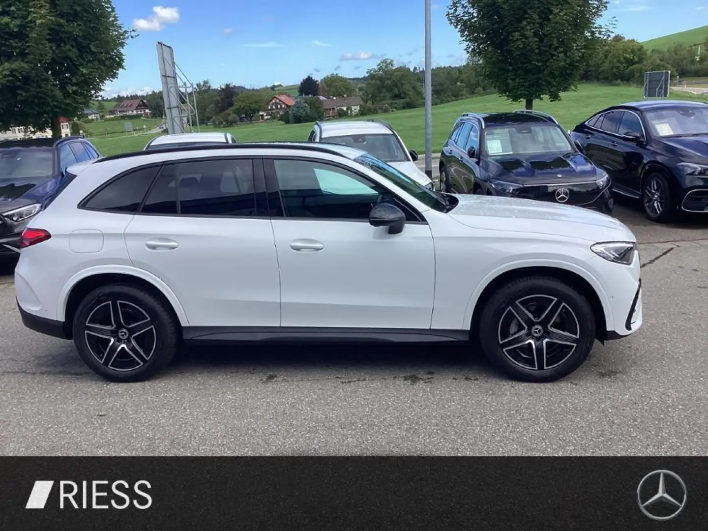 GLC 300 e 4M AMG Night Memory PDC Kamera Navi