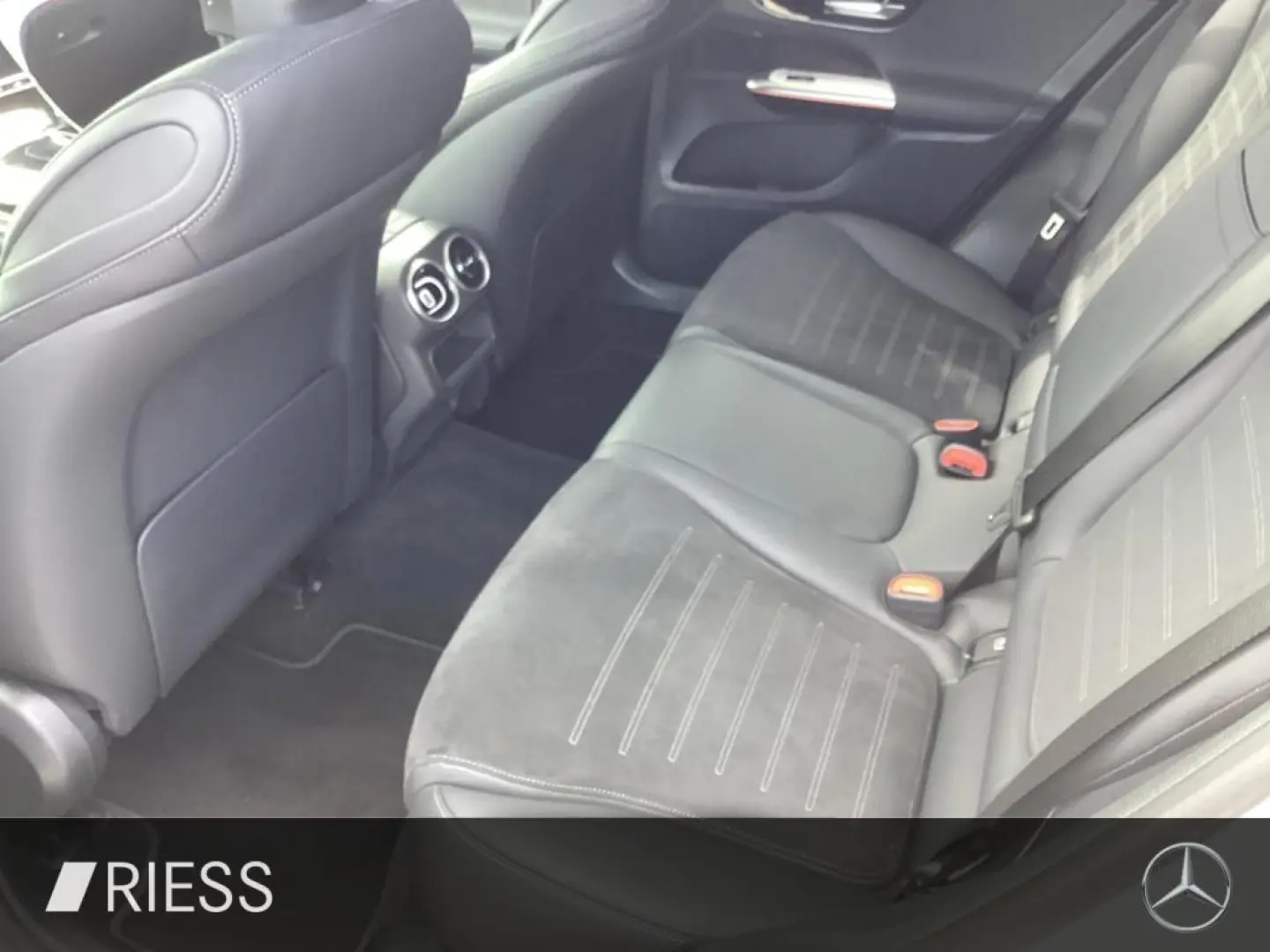 GLC 300 e 4M AMG Night Memory PDC Kamera Navi