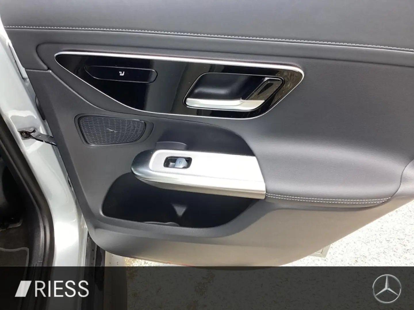 GLC 300 e 4M AMG Night Fahrassist. AHK 360  PDC