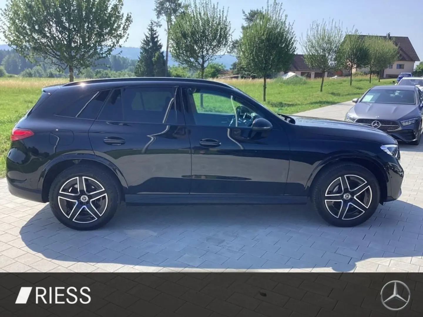 GLC 300 e 4M AMG Night Memory Naci PDC Kamera