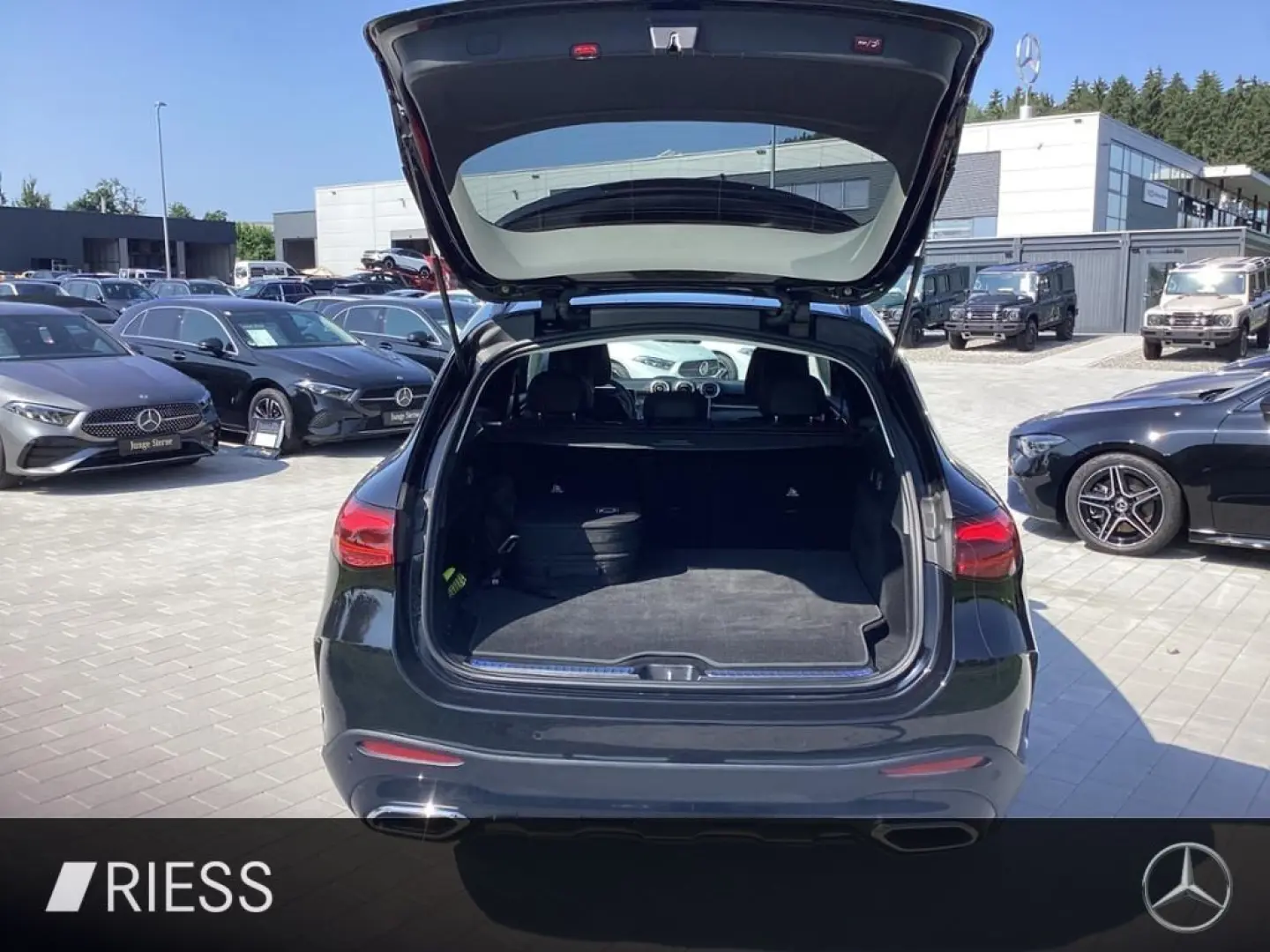 GLC 300 e 4M AMG Night Memory Naci PDC Kamera