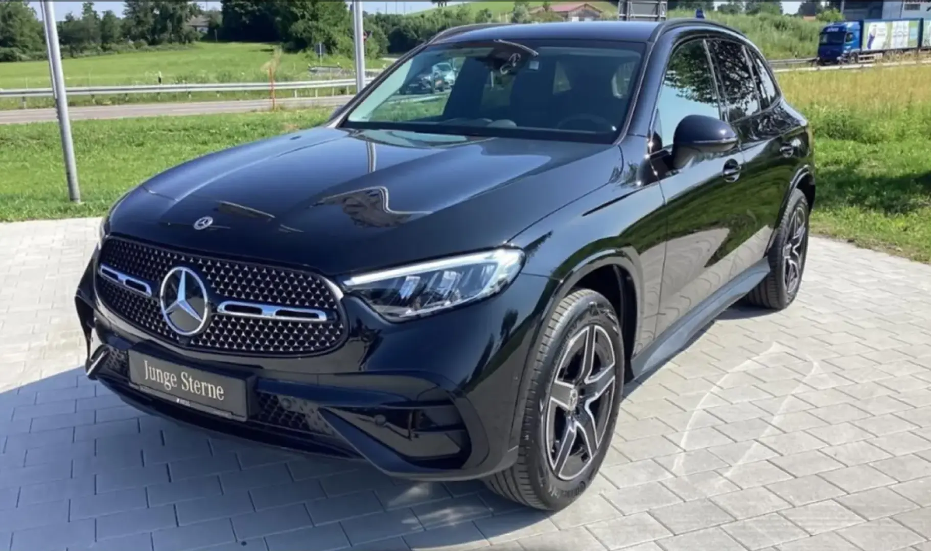GLC 300 e 4M AMG Night Memory Naci PDC Kamera