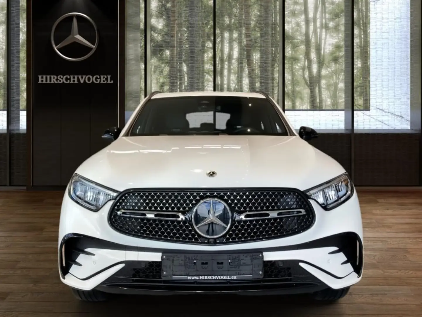 GLC 300 e 4M EDITION AMG-Line Night AHK DISTRON