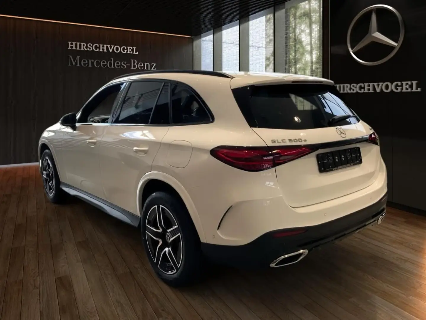 GLC 300 e 4M EDITION AMG-Line Night AHK DISTRON